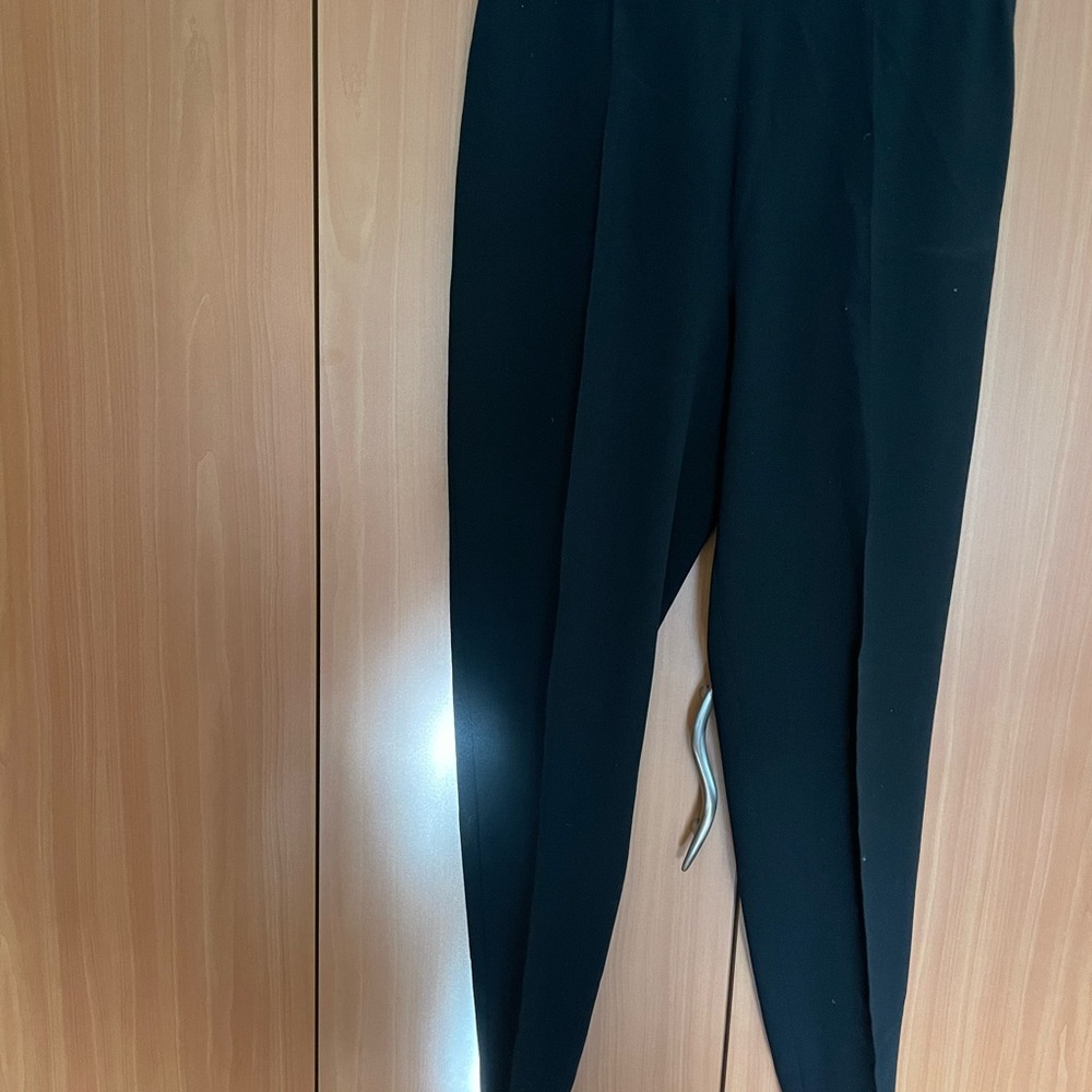 Women trouser . Very stylish and in excellent condition